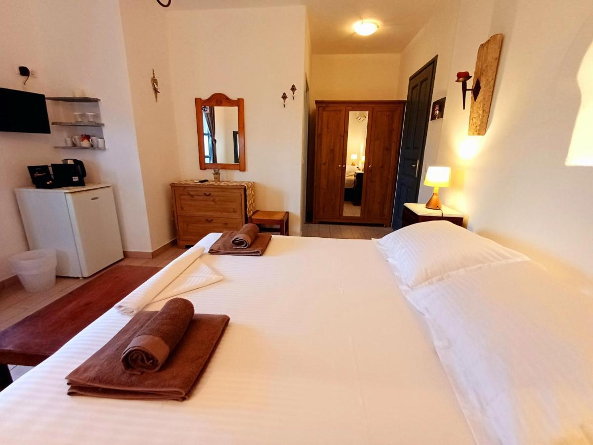 אנטיפארוס Villa Del Mar מראה חיצוני תמונה