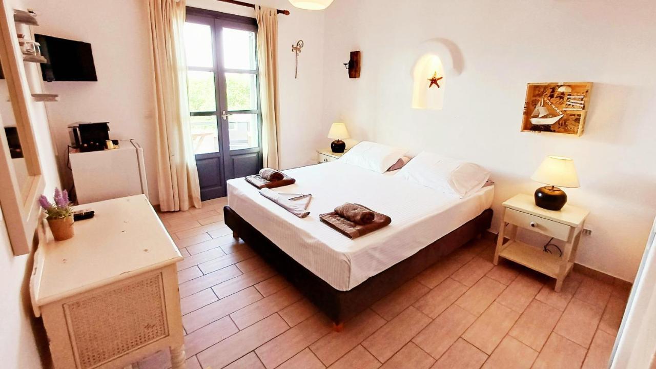 אנטיפארוס Villa Del Mar מראה חיצוני תמונה