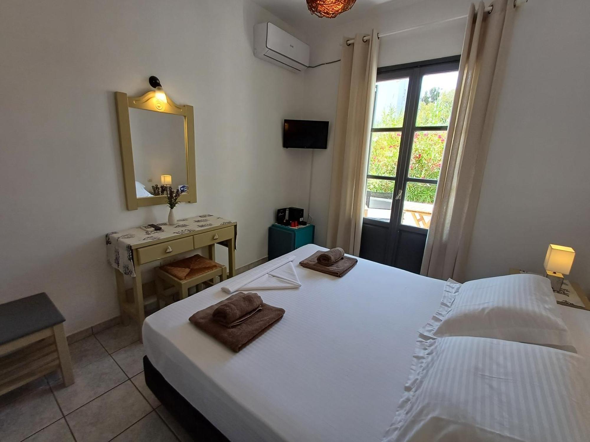 אנטיפארוס Villa Del Mar מראה חיצוני תמונה
