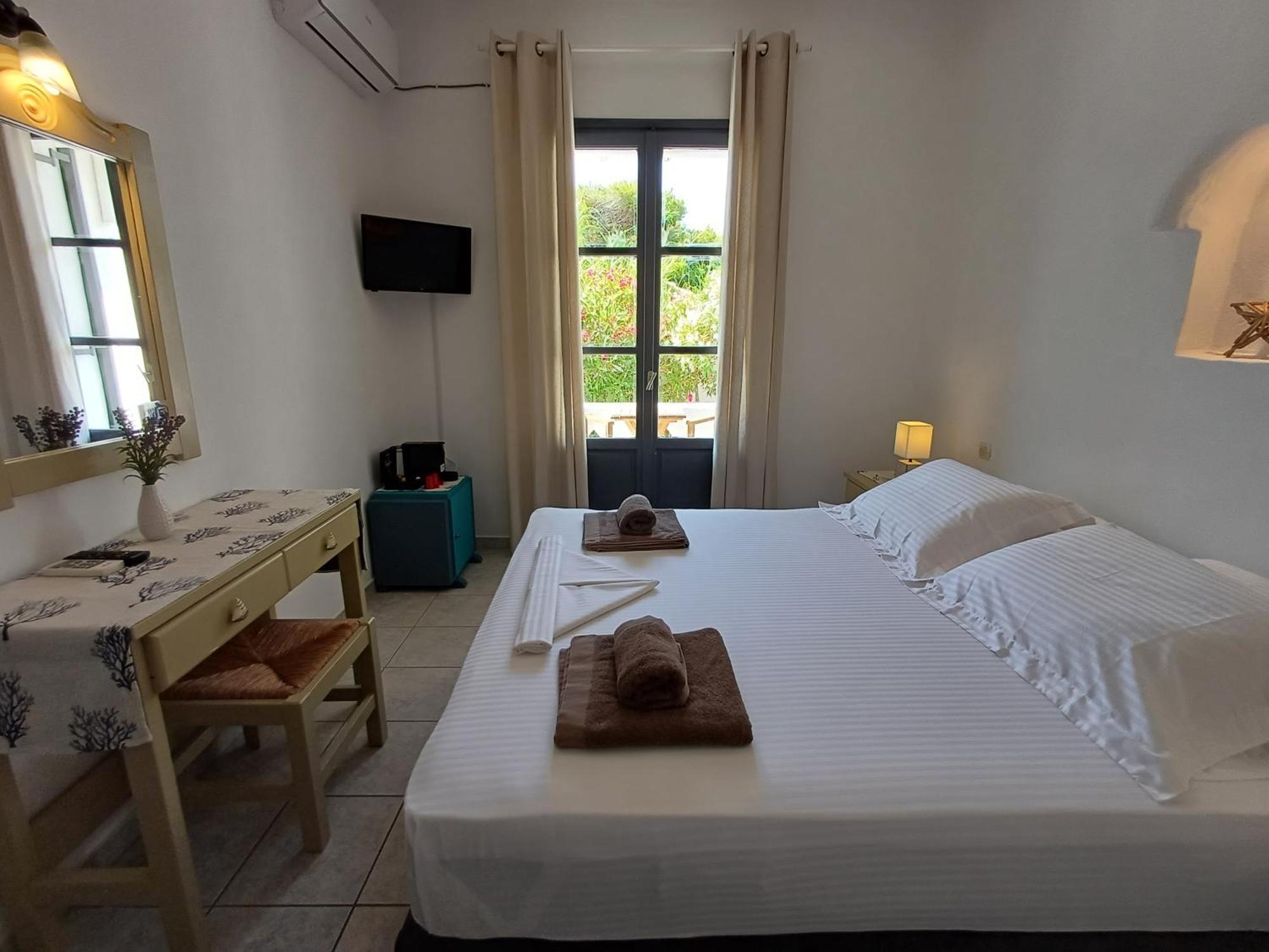 אנטיפארוס Villa Del Mar מראה חיצוני תמונה